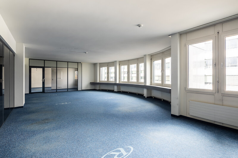 Das Grossraumbüro an der Industriestrasse 9 in Kriens ermöglicht Ihnen z.B. ein Callcenter oder ein Unterrichtsraum einzurichten. | © Gewerbebauten TPC AG